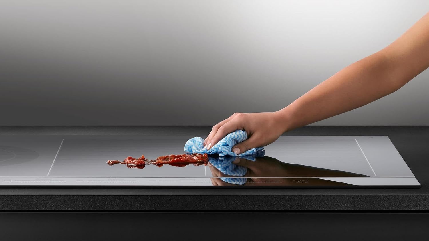 Fisher & Paykel CI304PTX4 30' 4 Zone Induction Cooktop