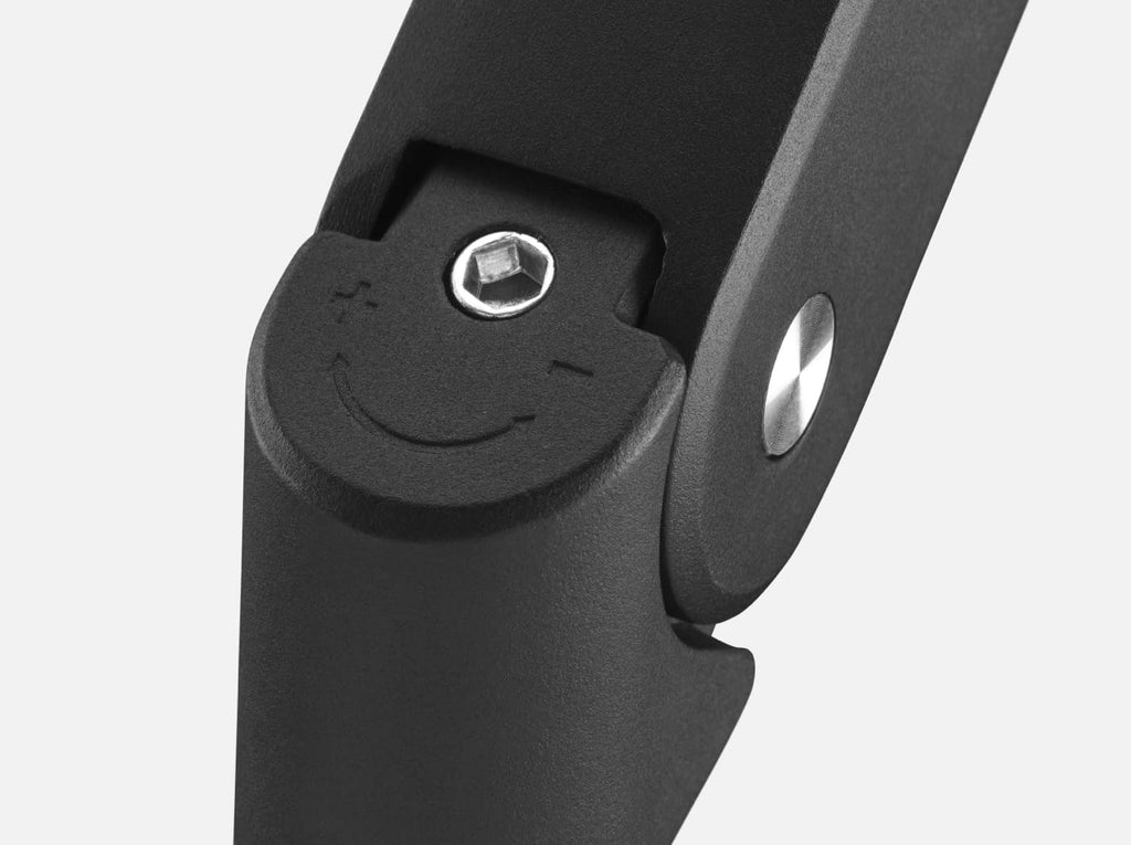 One For All DM4110 Universal Monitor Mount Solid Single Monitor arm 100 x 100 Black