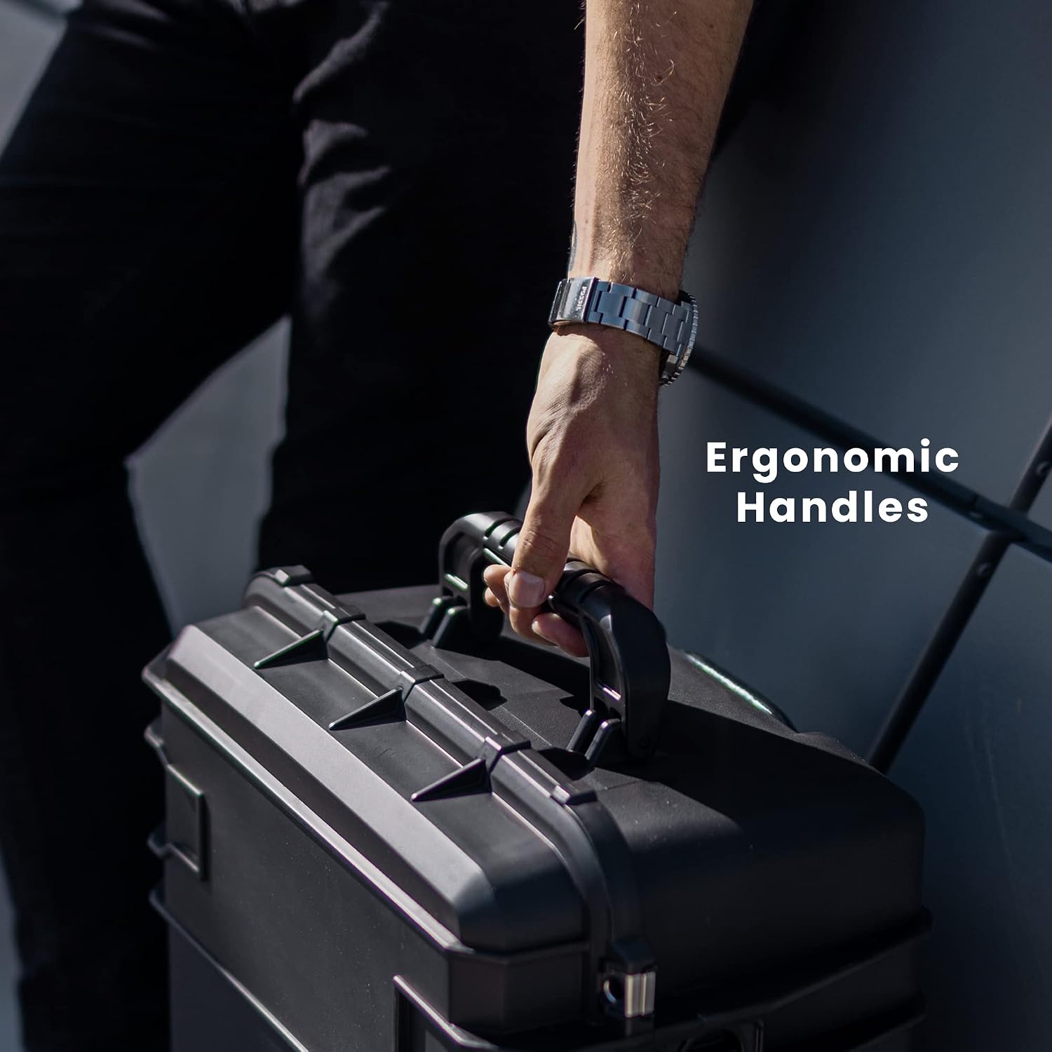 Seahorse 920 Professional Camera Case with Padded Dividers, TSA Approved, MIL‑Spec, IP67 Waterproof, USA Made for Photographers and Travel Enthusiasts
