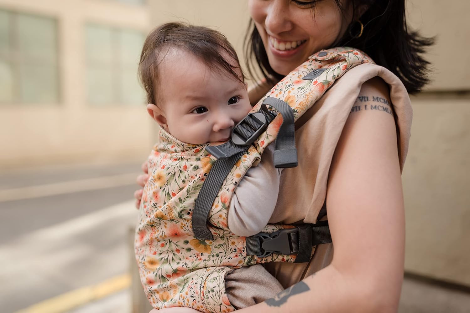 Boba X Baby Carrier - Adjustable Infant Carrier for Newborn to Toddler, Front and Backpack Babywearing 7 to 45 lbs, Ergonomic Baby Carrier with Crossable Straps and Padded Shoulders (Blossom)