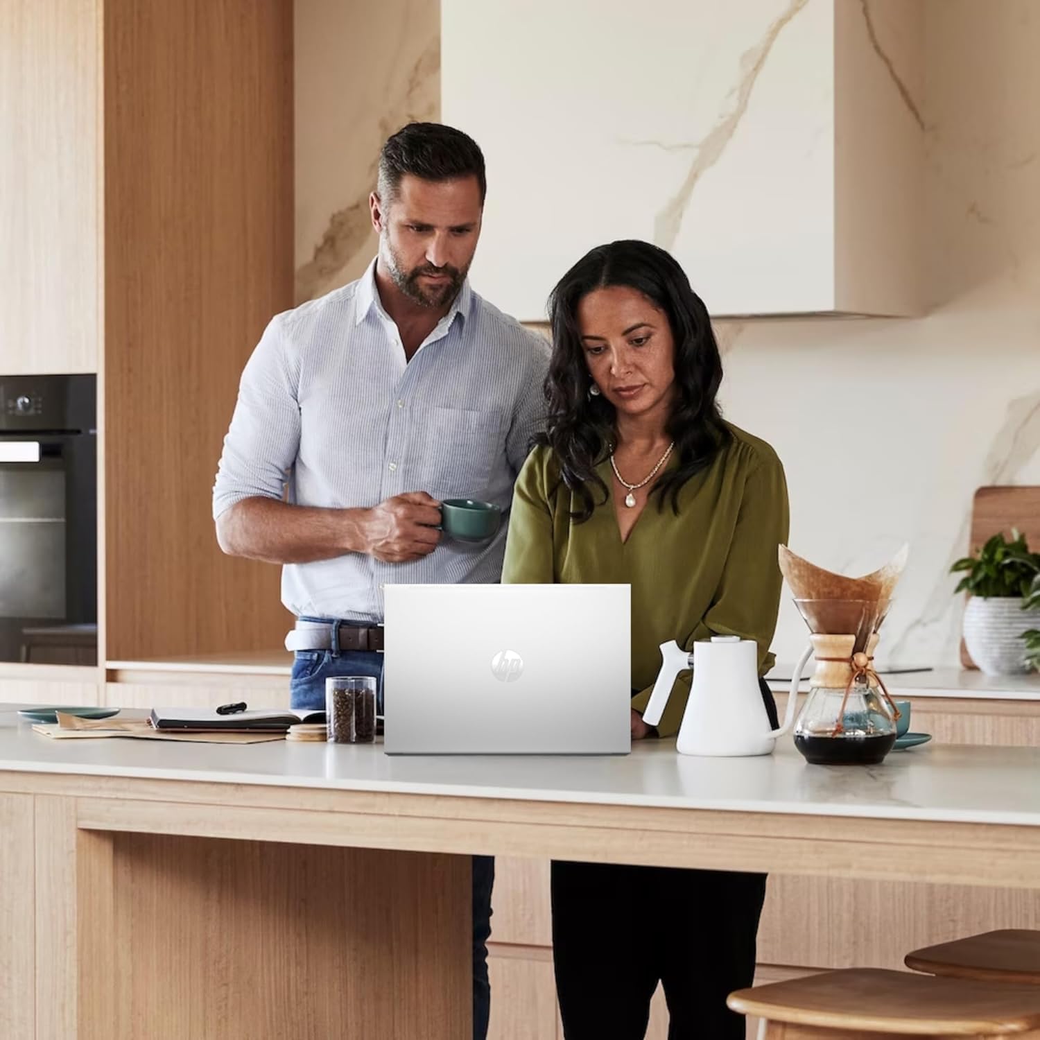 HP 2023 Newest 14' HD Ultral Light Thin Laptop, Quad-Core Intel Celeron Processor, 4GB RAM, 128GB (64GB eMMC+ 64GB SD), Wi-Fi, Upto 11 Hours, Windows 11 S + 1 Year Office 365+HubxcelAccessory, White