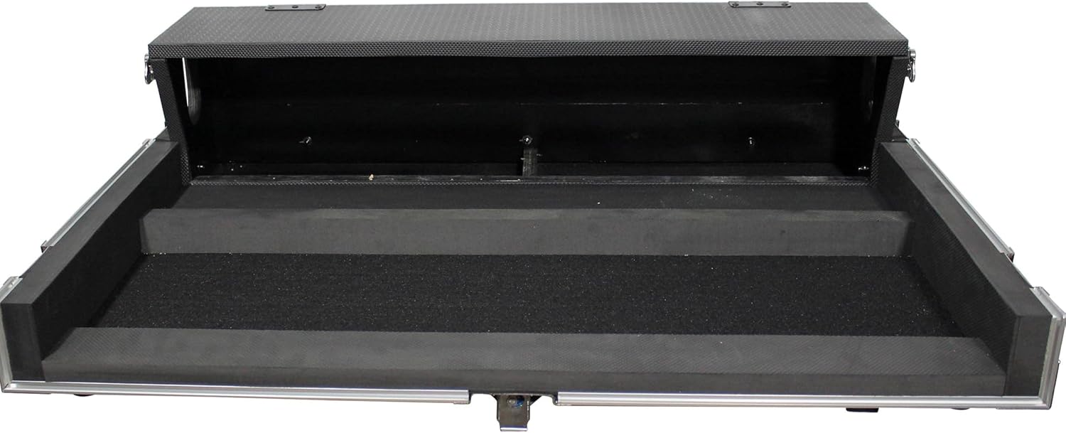 ProX XS-AHQU32DHW ATA Digital Audio Mixer Flight Case for Allen & Heath QU-32 Console with Doghouse compartment and Caster wheels