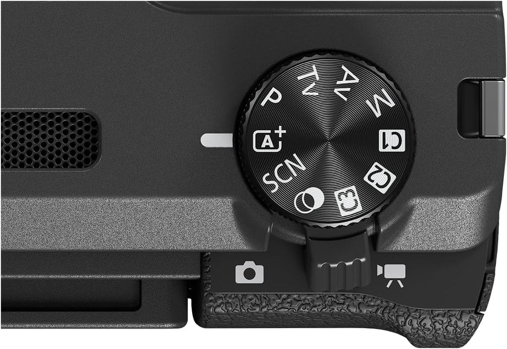 Canon PowerShot V1, Hybrid Camera, Built-in Ultra-Wide-Angle Zoom Lens, 4K Video, Vlogging, Live Streaming, Content Creation, Compact Design