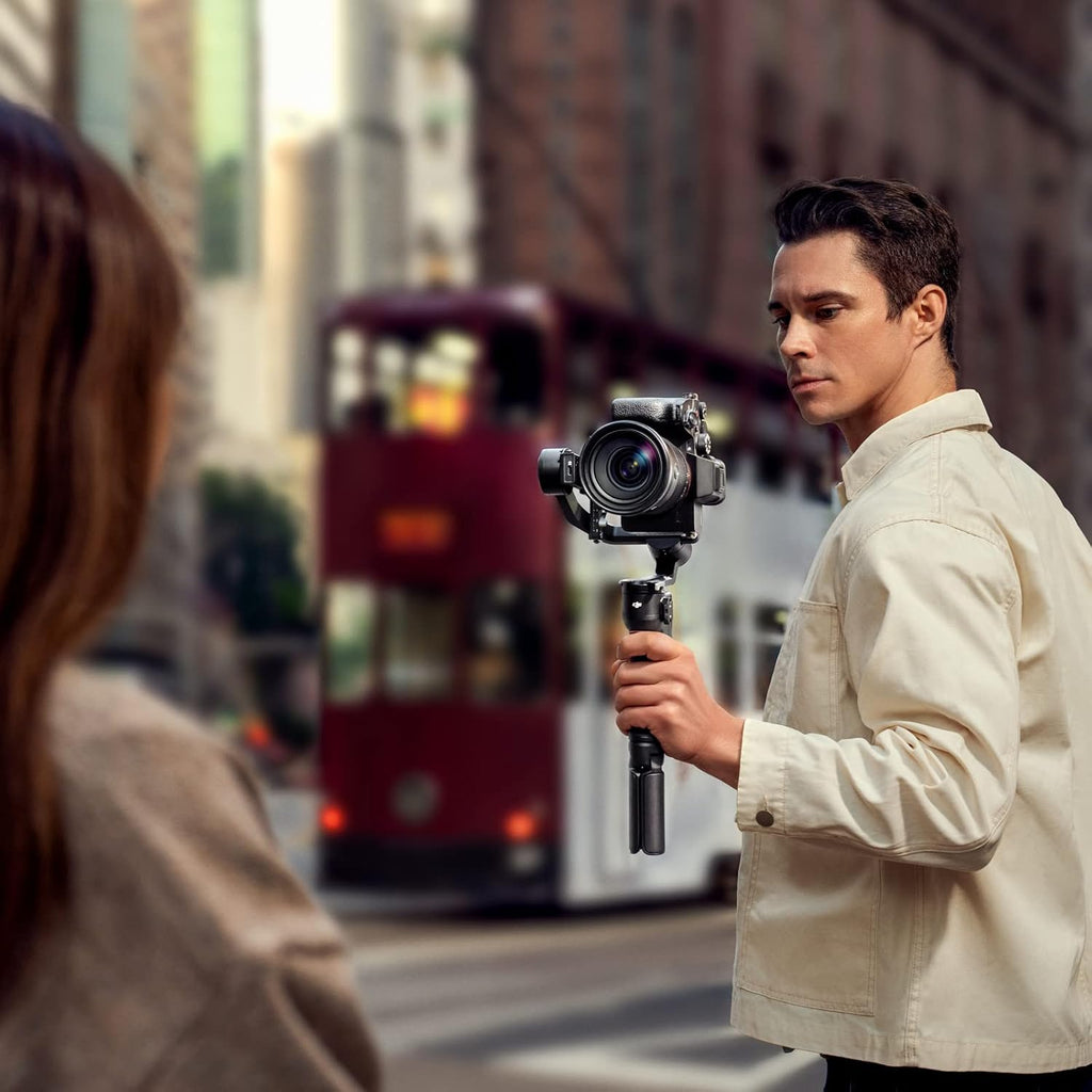 DJI RS 3 Mini, 3-Axis Gimbal Stabilizer for Cameras Canon/Sony/Panasonic/Nikon/Fujifilm, 2 kg (4.4 lbs) Tested Payload, Camera Gimbal with Native Vertical Shooting, Black