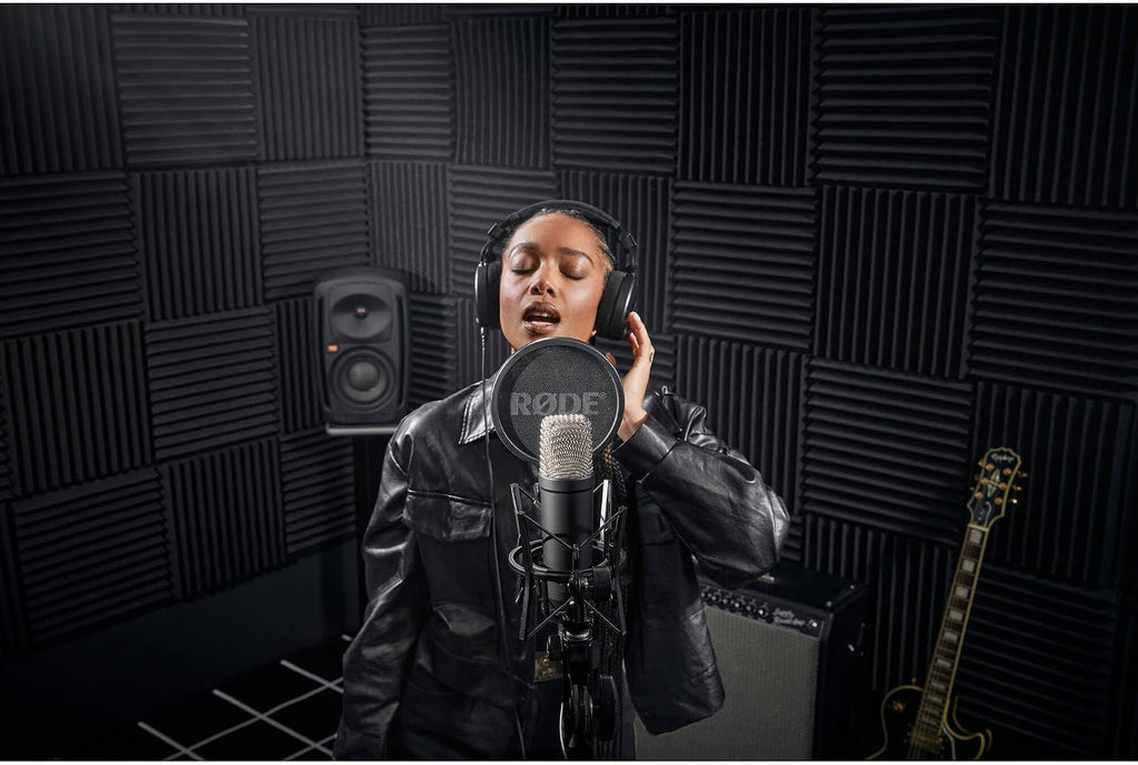 Rode NT1 Signature Black Condenser Mic Home Studio Bundle with Ai-1 USB-C Audio Interface and MS7701B Tripod Stand — 24-Bit Zero-Latency XLR Mic for Singing, Vocal Recording, Podcasting, Voice Over