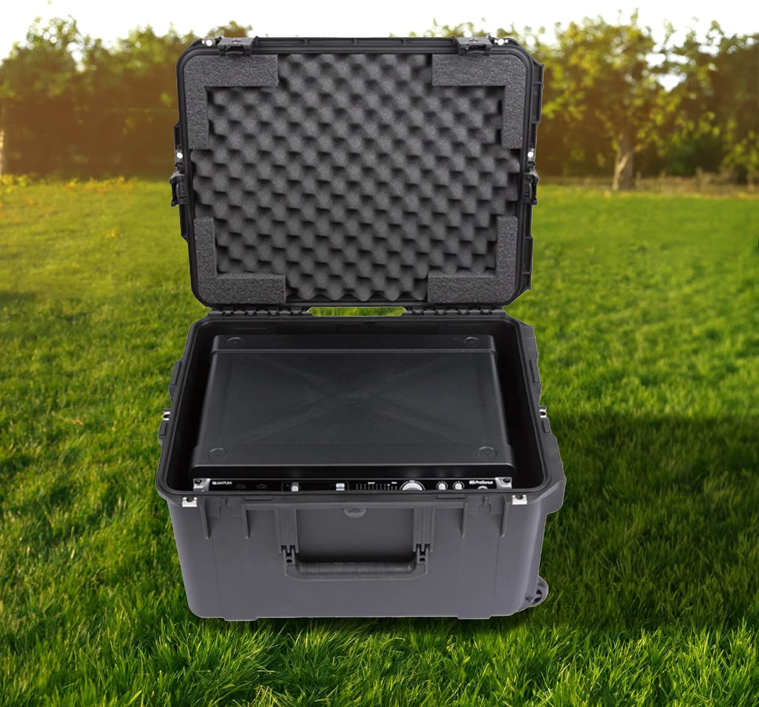 SKB 4U iSeries 13' Injection Molded Fly Rack with Built-in Wheels, Push Button Release Pull Handle and Removable Rack Frames, Black