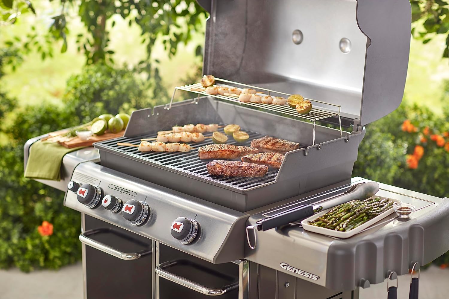 Weber Porcelain‑Enameled Cast‑Iron Cooking Grates 19.5' x 12.9' – Superior Heat Retention, Heavy‑Duty, Long‑Lasting Replacement Grates, Genuine Weber Grill Replacement