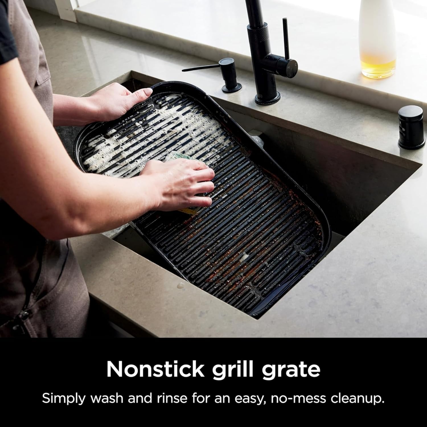 Ninja Woodfire Pro Connect XL Outdoor Grill & Smoker | Bluetooth, App Enabled | 7-in-1 Grill, BBQ Smoker, Outdoor Air Fryer | Woodfire Technology | Built-In Thermometer | Green & Gold | OG951GN2