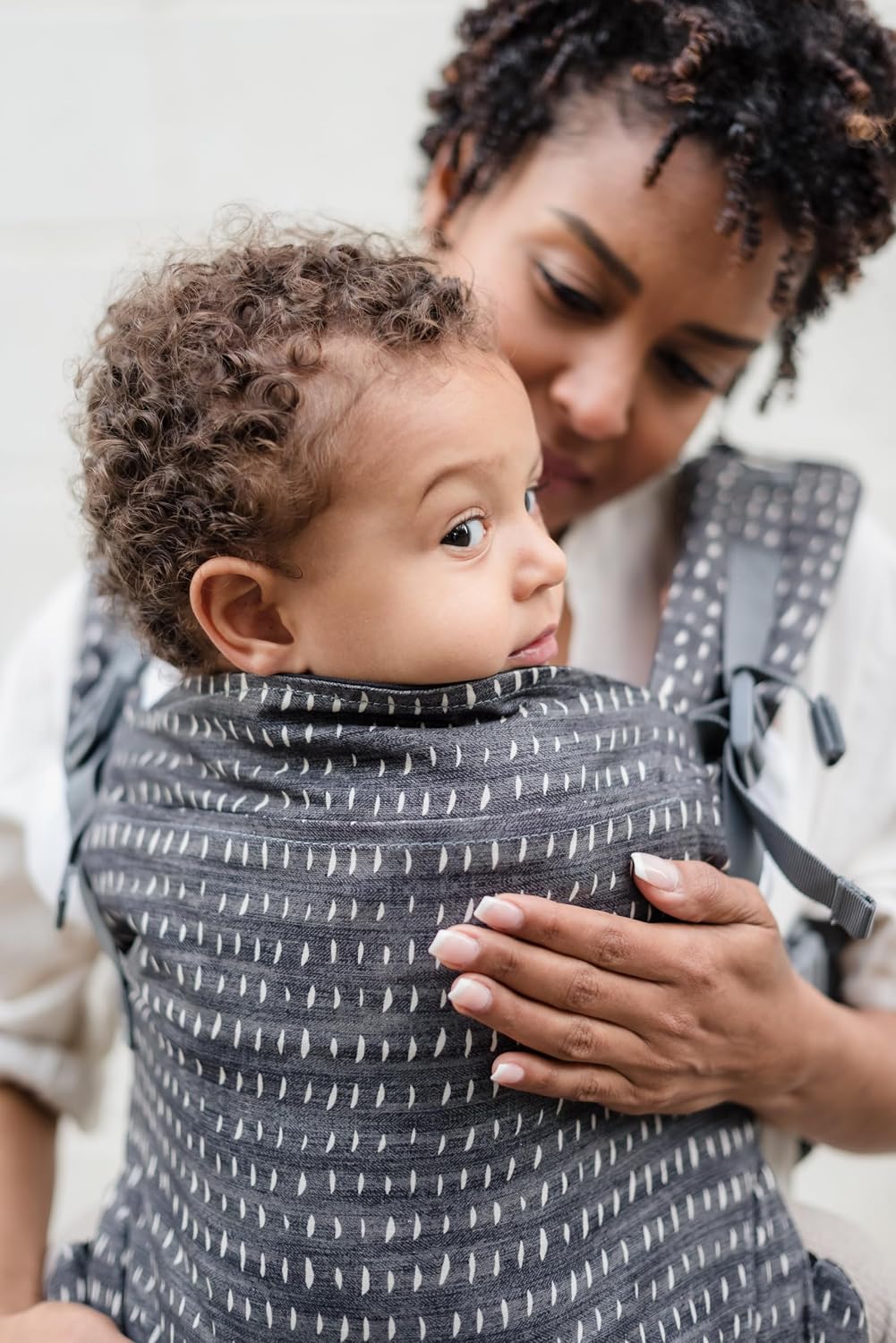 Boba X Baby Carrier - Newborn to Toddler Adjustable, 2-in-1 Convertible Front and Backpack Carrier 7 to 45 lbs, Ergonomic Baby Carrier with Crossable Straps (Denim Rain)