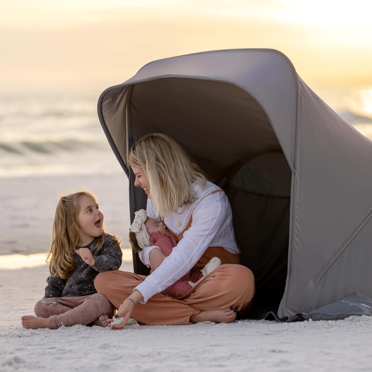 Ingenuity Dream Retreat 3-in-1 Portable Bassinet & Playard, Easy 3-Step Fold, Includes Indoor Outdoor UPF 50+ Light Blocking Shade, Mattress, & Sheet, 0-36 Months - Neutral