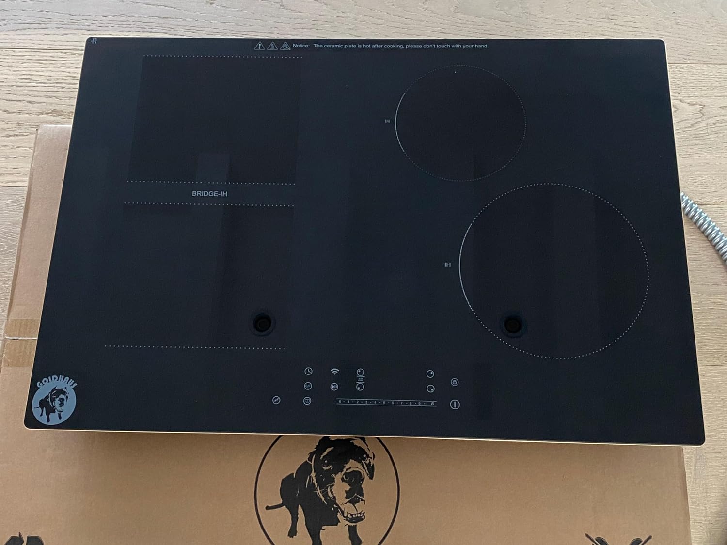 Goldhaus GH-ICT30-4B-2500 30 Inch Induction Cooktop 4 Burners with 2500W Booster, Black with Golden Border