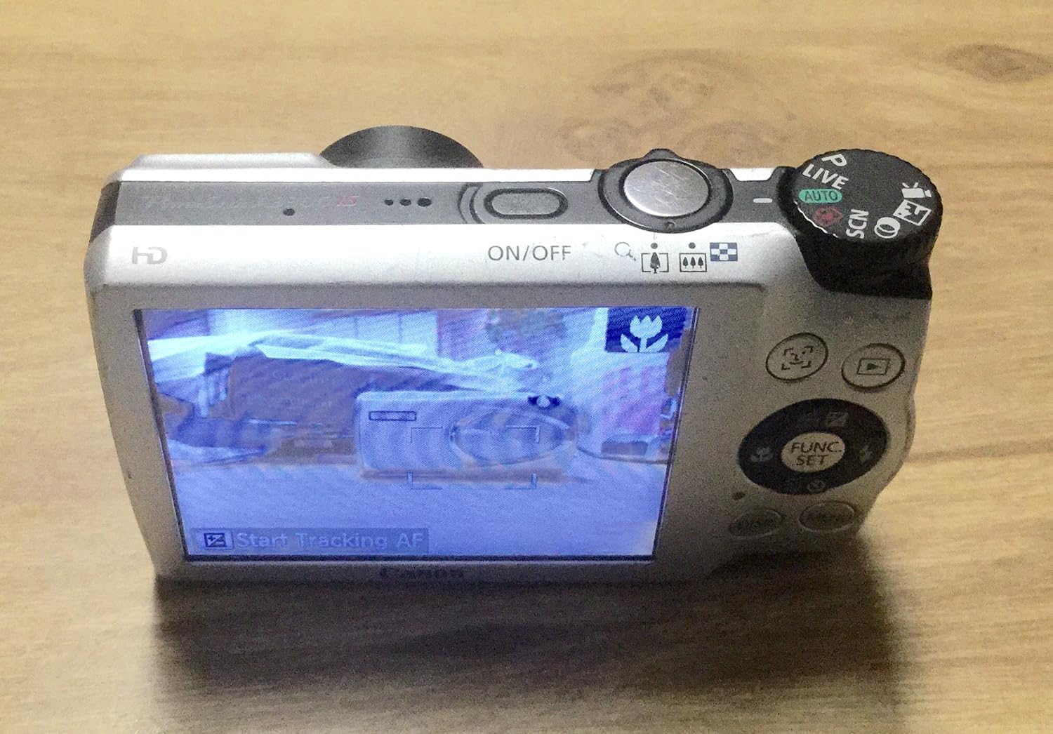 Canon Powershot A3300 IS 16 MP Digital Camera with 5x Optical Zoom (Silver)