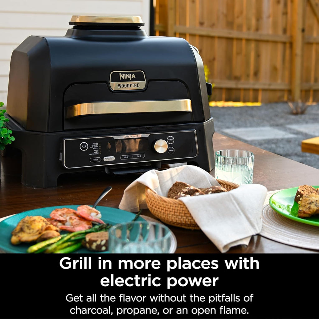Ninja Woodfire Pro Connect XL Outdoor Grill & Smoker | Bluetooth, App Enabled | 7-in-1 Grill, BBQ Smoker, Outdoor Air Fryer | Woodfire Technology | Built-In Thermometer | Black & Gold | OG951BK1