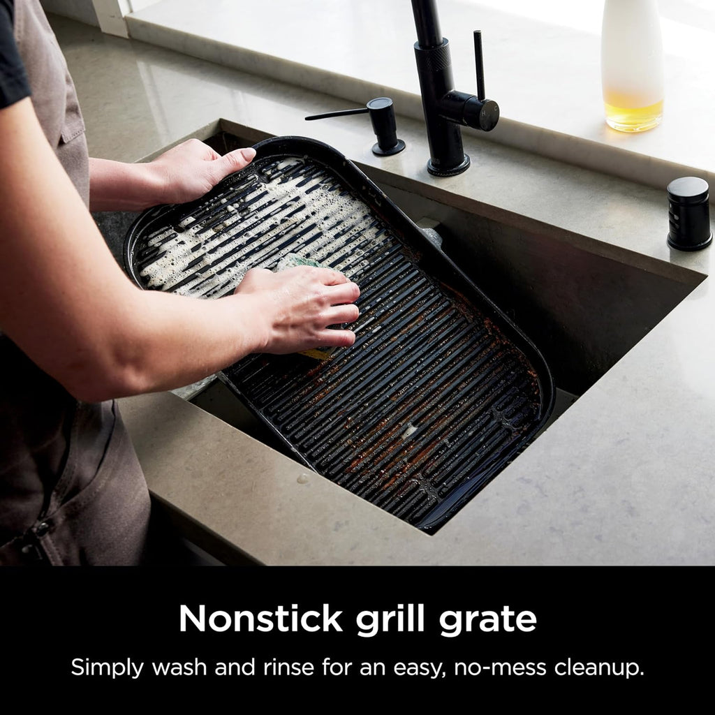 Ninja OG951 Woodfire Pro Connect Premium XL Outdoor Grill & Smoker, Bluetooth, App Enabled, 7-in-1 Master Grill, BBQ Smoker, Outdoor Air Fryer, Woodfire Technology, 2 Built-In Thermometers, Black/Blue