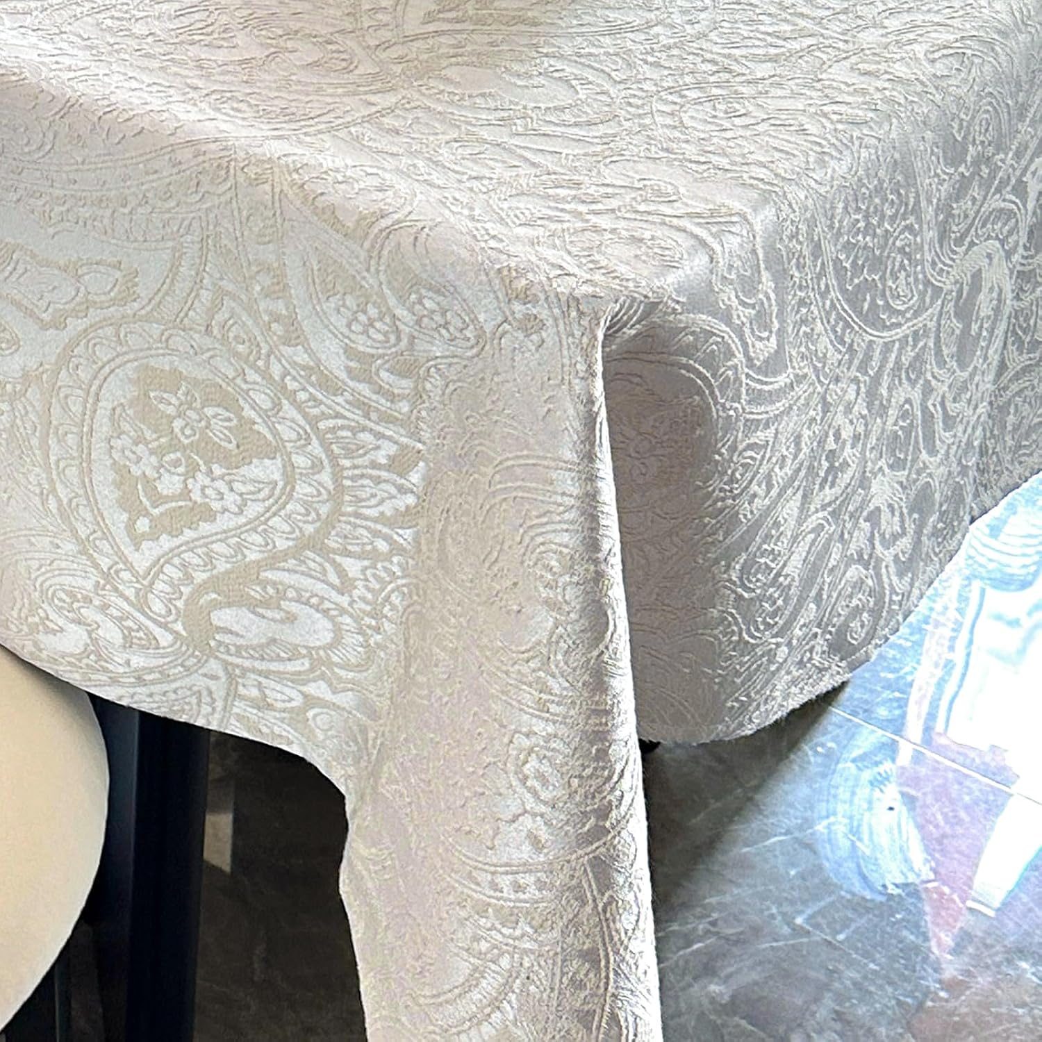 Table Cloth Rectangle Table Beige Jacquard Waterproof Rectangular Tablecloth for Dining Room, Farmhouse, Hotel, Parties & Wedding - Milky White 70''x120''