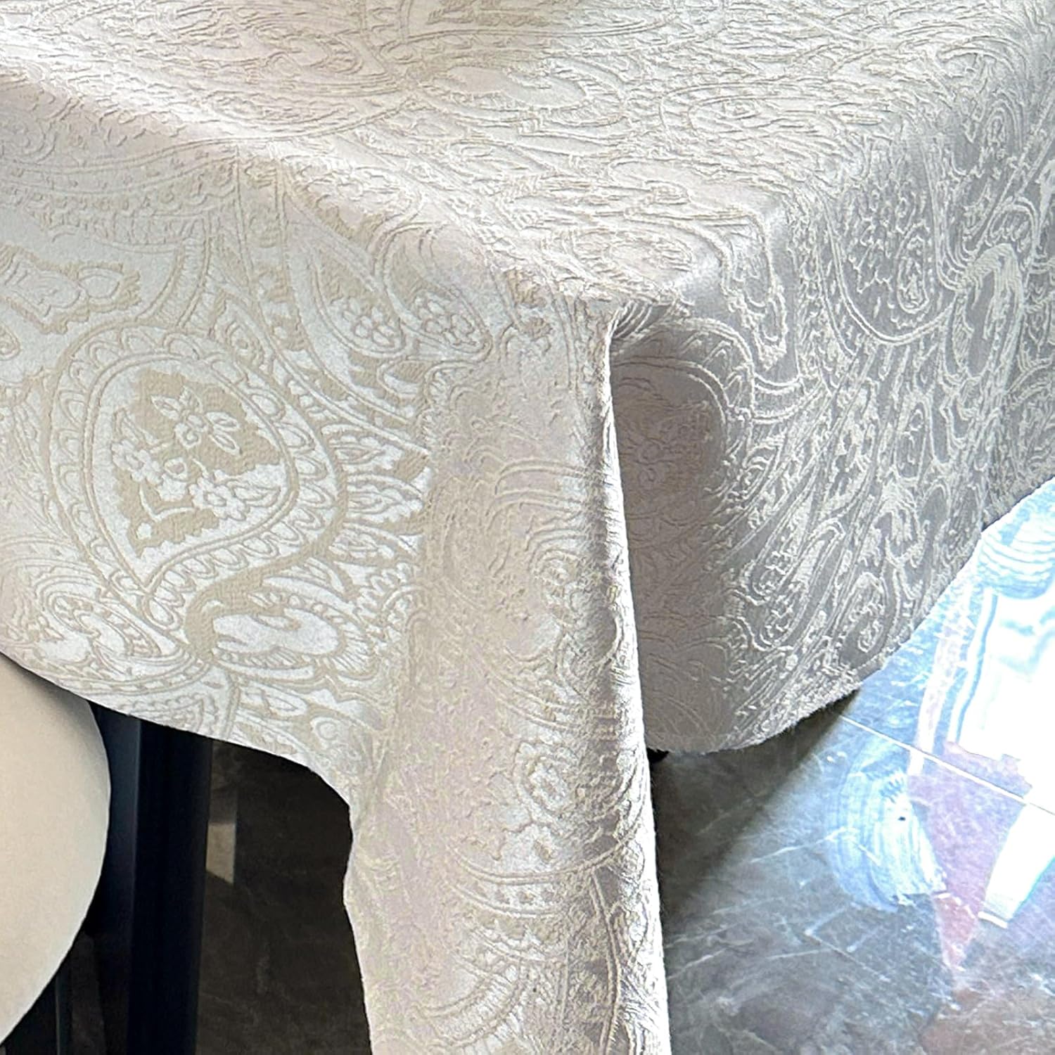 Jacquard Rectangle Tablecloth, Floral Design Thick Kitchen Dining Table Cloth, Waterproof Wrinkle Free Decorative Fabric Table Cover for Outdoor and Indoor, 156x70 Inch Milky White