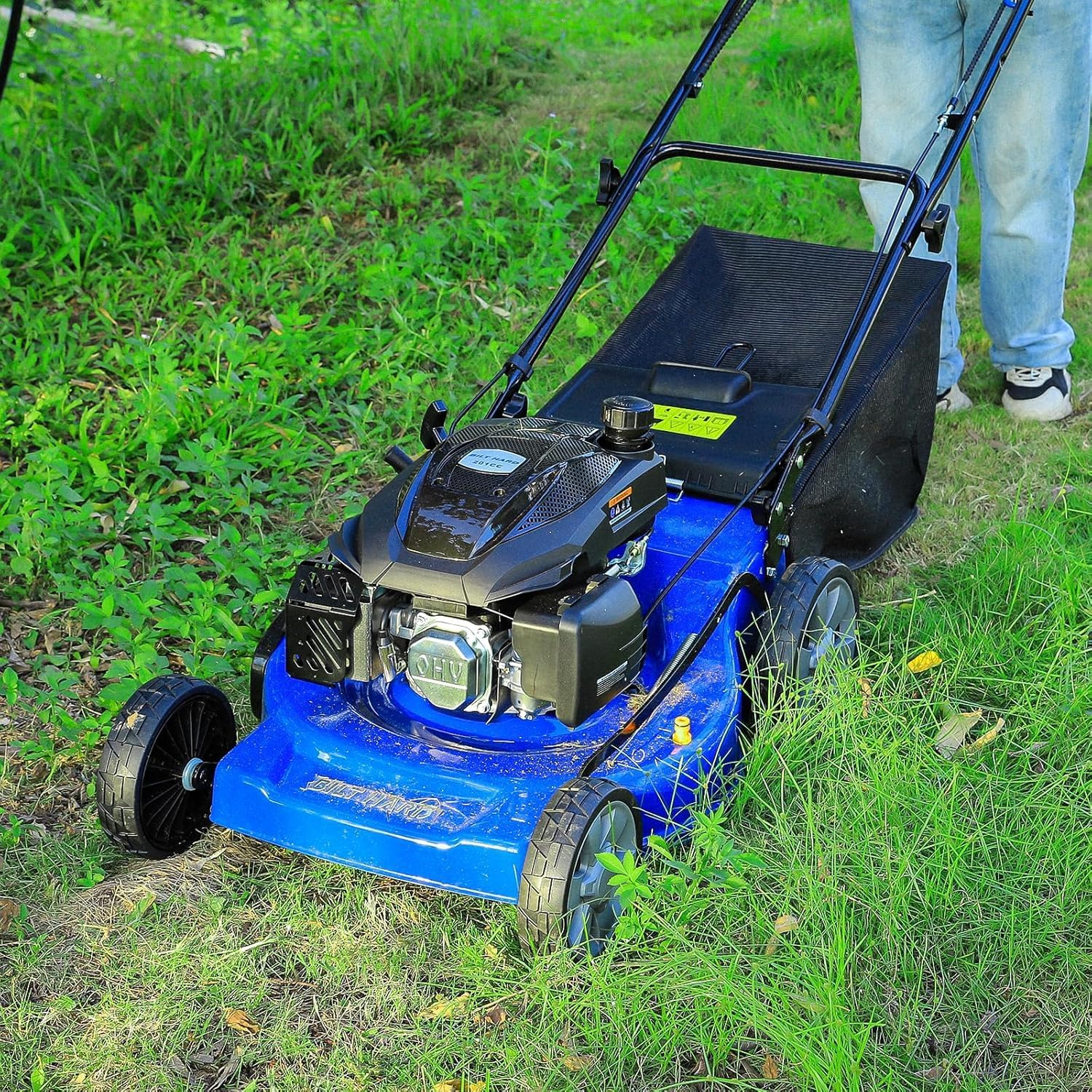 BILT HARD 21' Self Propelled Gas Lawn Mower – Powered by a 201cc 4-Cycle OHV Engine, 3-in-1 Functions (Bagging, Mulching & Side Discharge), 8-Position Cutting Height Adjustment, and Easy Start.